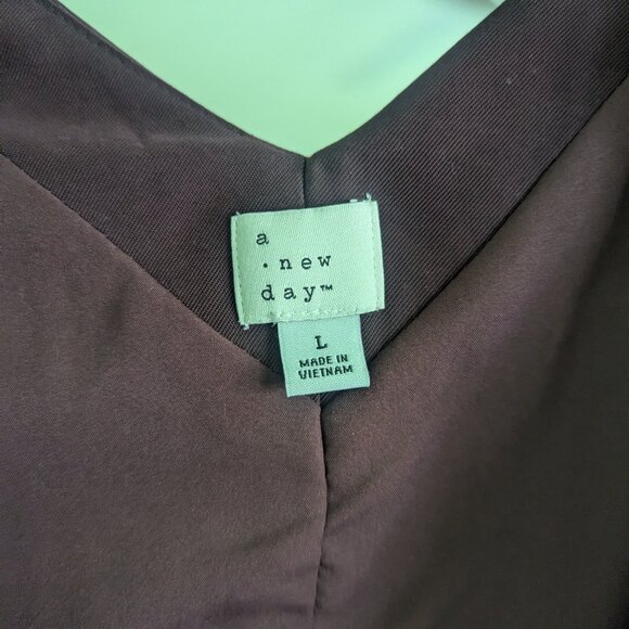 A New Day Brown Button Up Vest - Picture 3 of 4